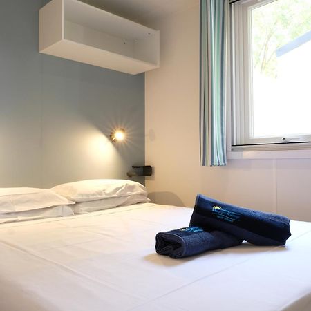 Happy Camp Mobile Homes In Camping Village La Masseria 갈리폴리 외부 사진