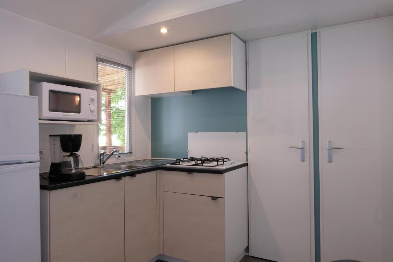 Happy Camp Mobile Homes In Camping Village La Masseria 갈리폴리 외부 사진