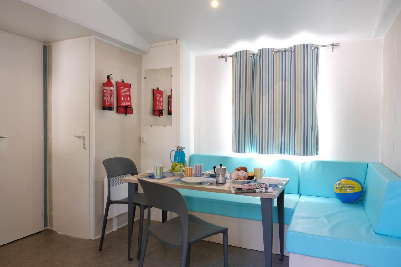 Happy Camp Mobile Homes In Camping Village La Masseria 갈리폴리 외부 사진